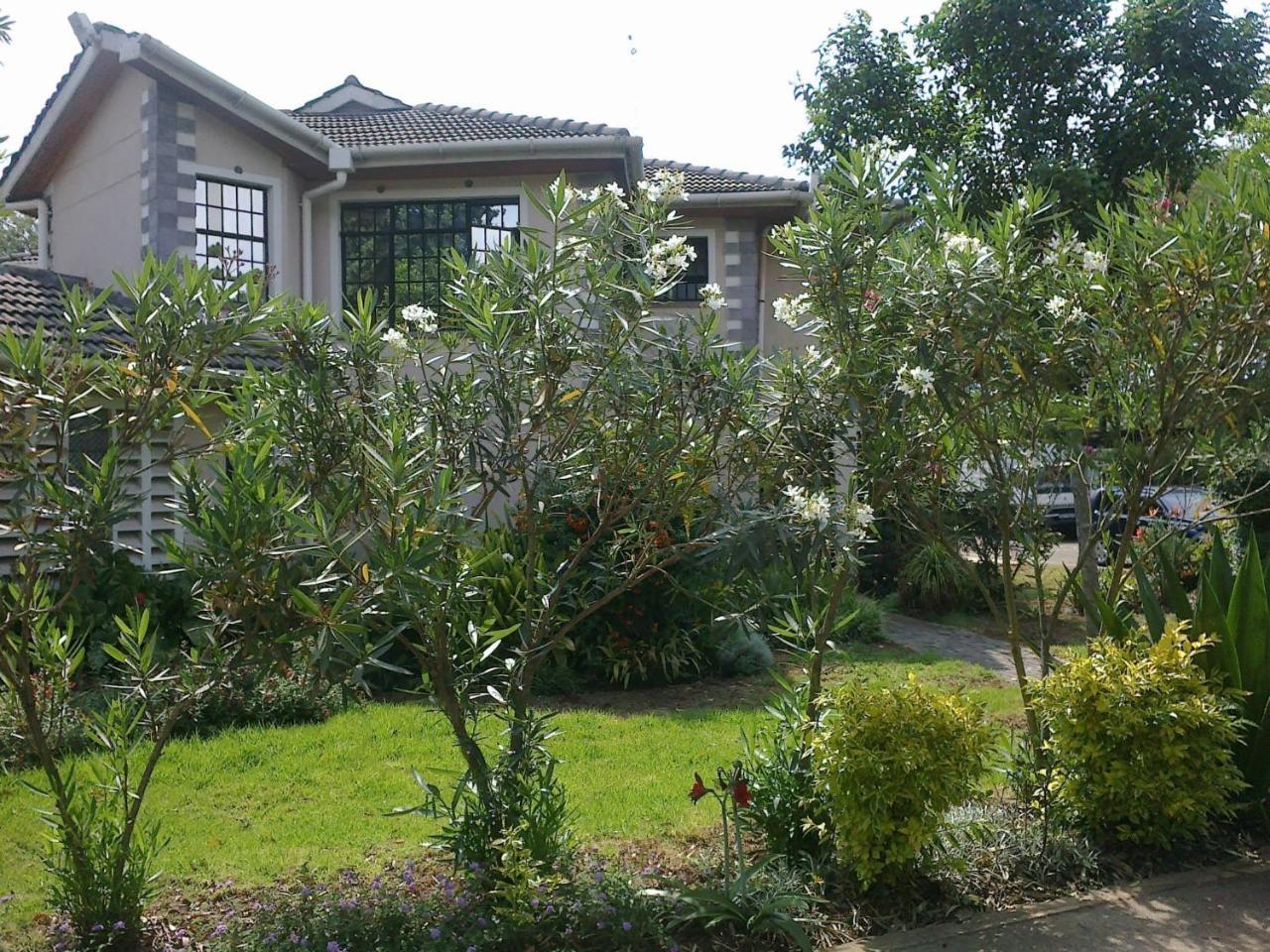 Spurwing Guest House Nairobi Exterior photo